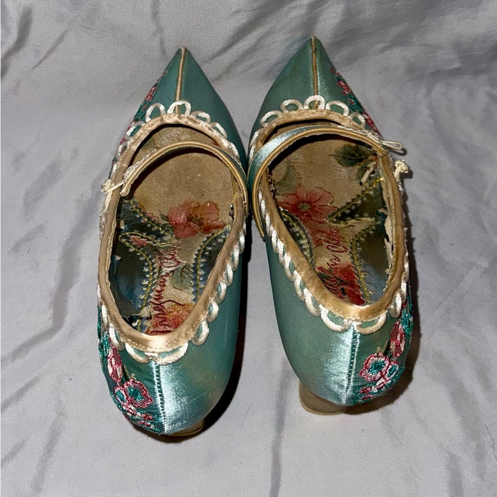 Baby blue Embroidered Mary Jane Heels with Floral Detail by Irregular Choice - Picture 4 of 7